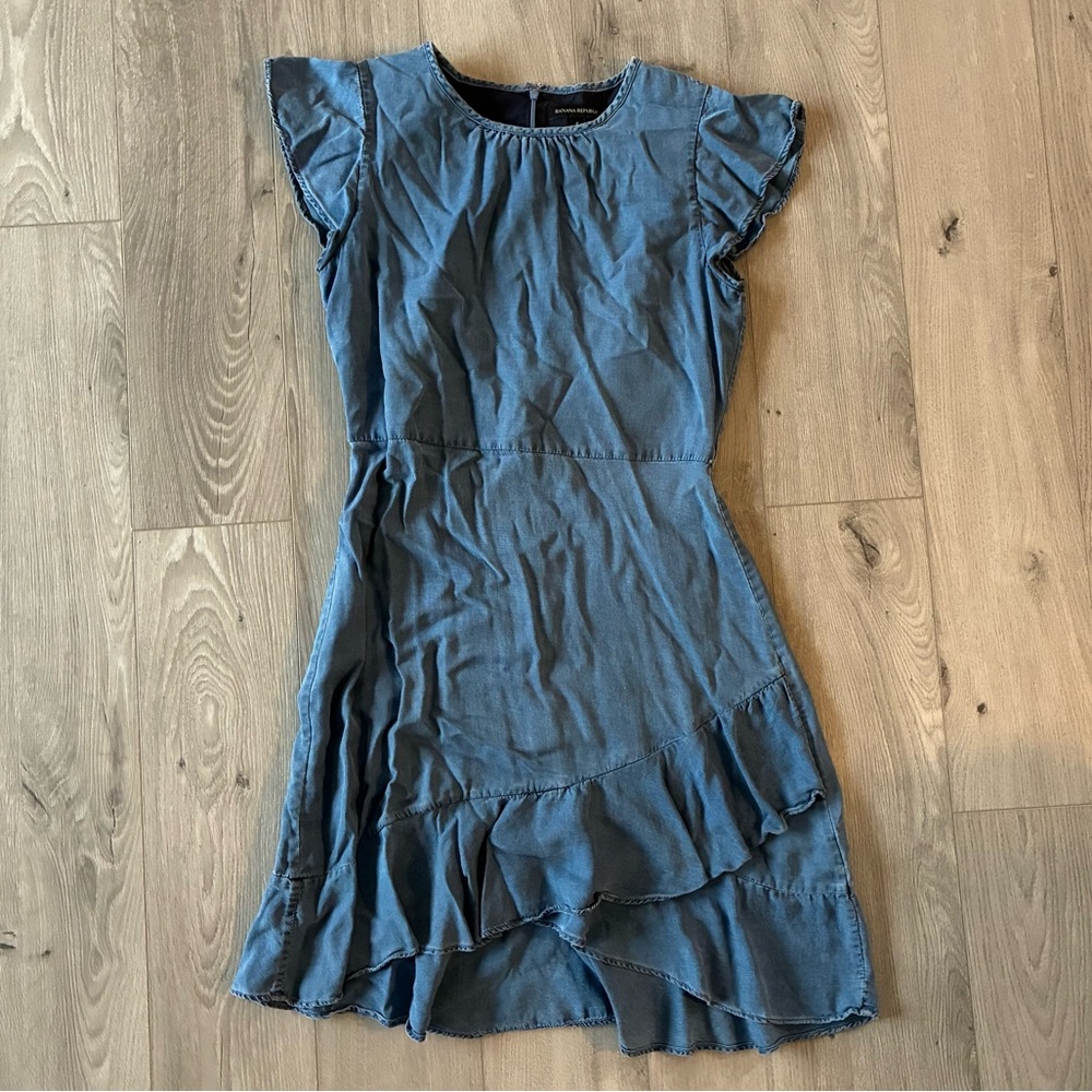 Banana Republic Ruffled Short Sleeve Denim Dress